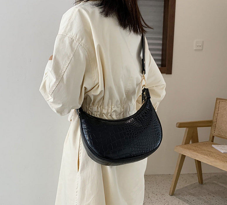 Dumpling Bag - PU Leather Material for an elegant style